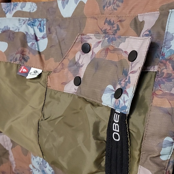 Womens Obermeyer Tuscany II Jacket - Picture 10 of 16